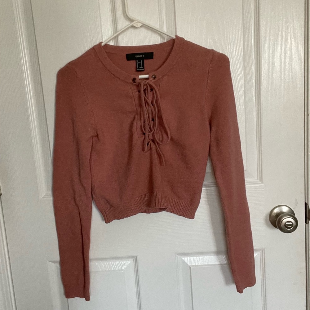 Tie front cropped pink knitted sweater